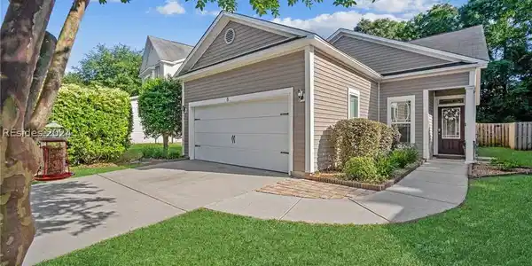 8 Isle Of Palms E