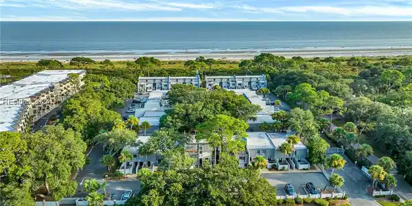 31 S Forest Beach