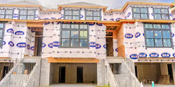 8 Grandview Court
