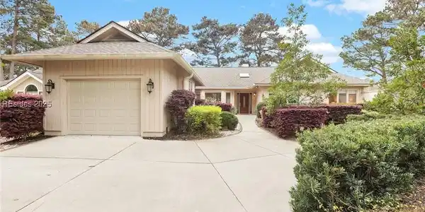 32 Ellenita Drive