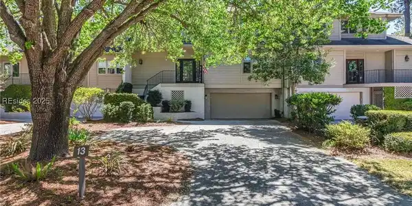 13 Pine Island Court