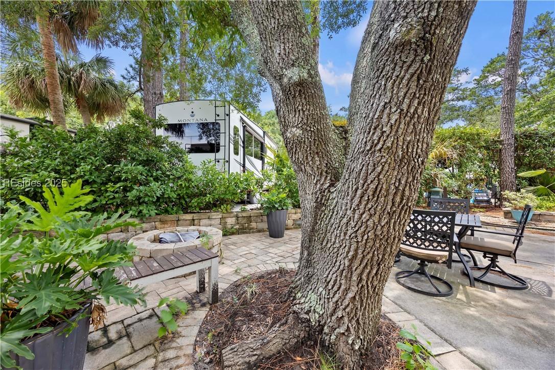 Image 4: Beautiful mature shade trees, tranquil setting wit