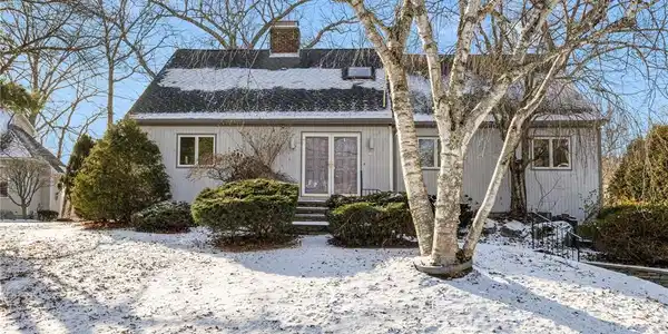 40 Kristen Court