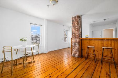 14 Brinley Street
