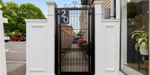 Image 4: Gate on State Street
