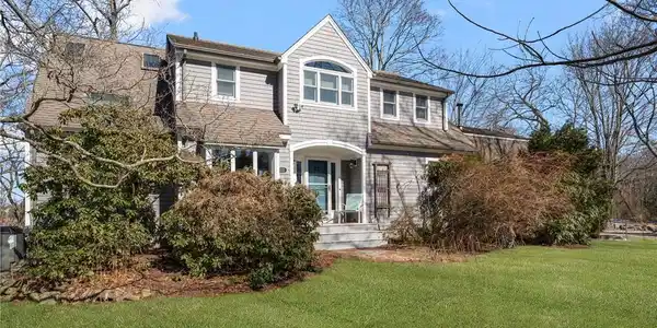 111 Beach Street