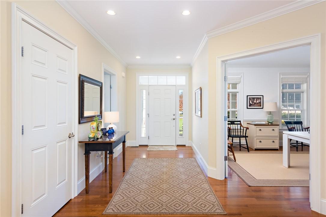 Image 3: Gracious entry with wide hallways