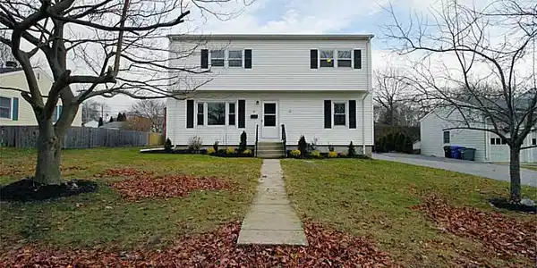 30 Toppa Boulevard