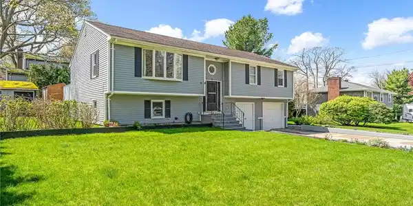 18 Waterman Street