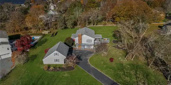 46 Arrowhead Drive