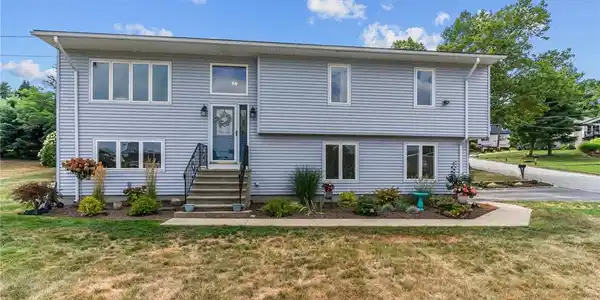6 Island View Drive