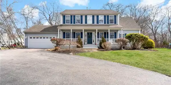 21 River View Road