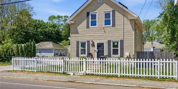 625 Oakland Beach Avenue