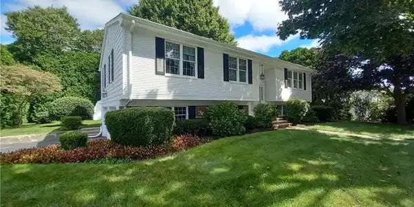 285 Kingstown Road