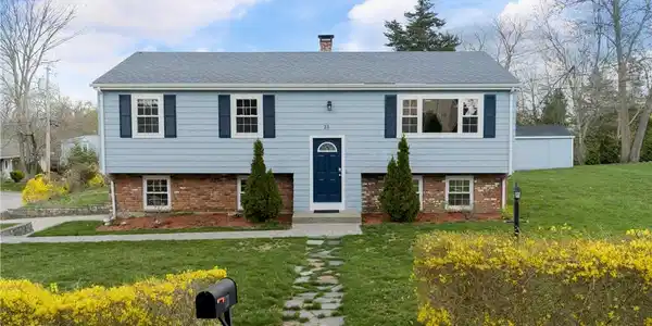 25 Overhill Road