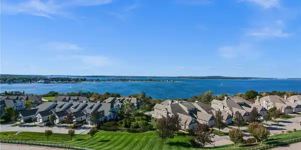 71 Starboard Drive