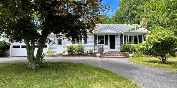 16 Overhill Road