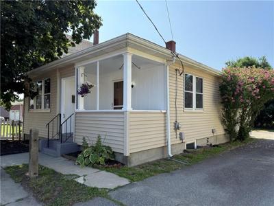 92 N Maple Avenue NE