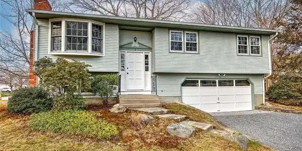 2 Simmons Road