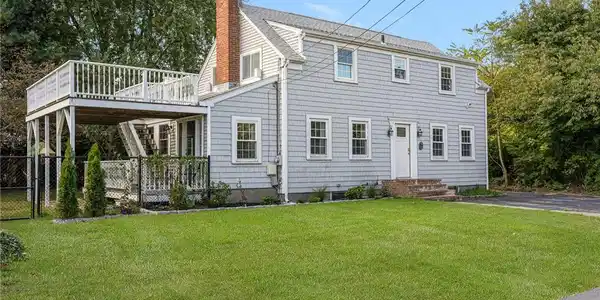 41 Spadina Avenue