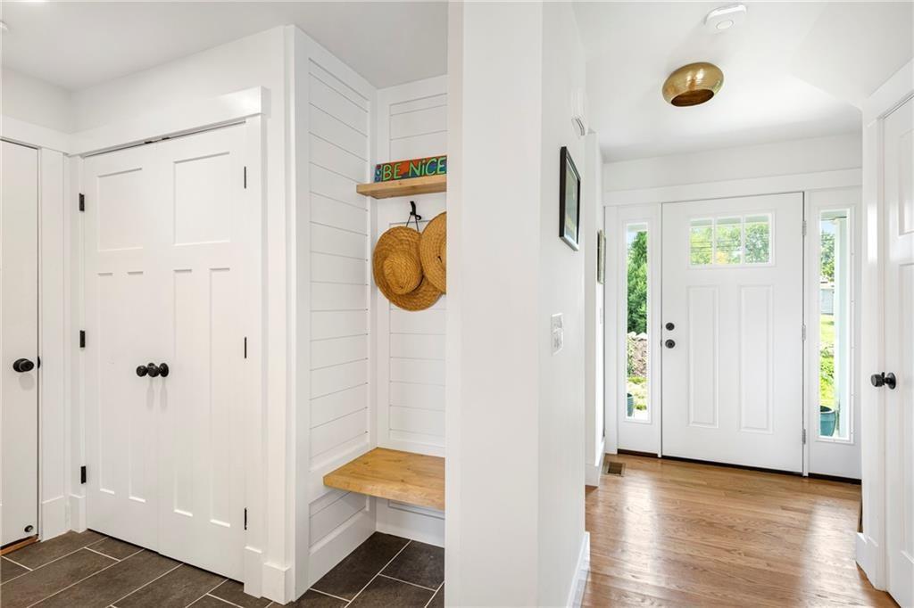 Image 2: Similar Mudroom finish w mudroom, door style from