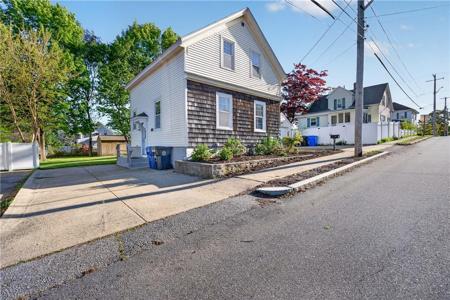 103 Burnside Avenue