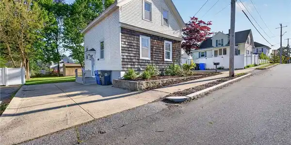 103 Burnside Avenue
