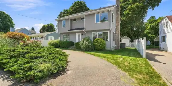 39 Treasure Road