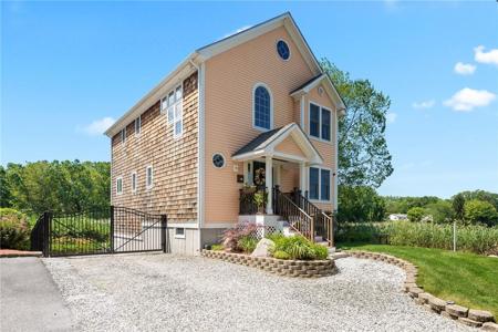 16 Capen Street