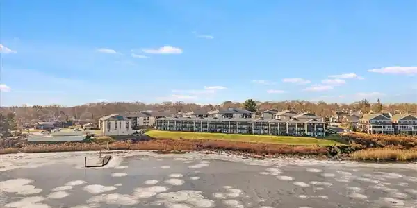 400 Narragansett Parkway