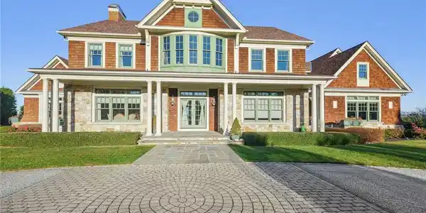 127 Cliff Drive