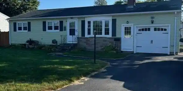 568 Buttonwoods Avenue