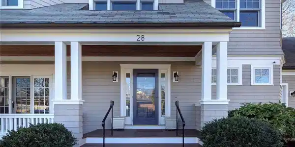 28 Pond Avenue