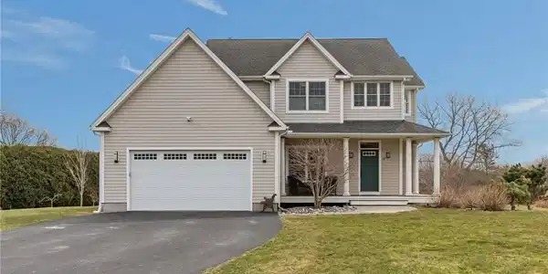 67 Fairview Lane