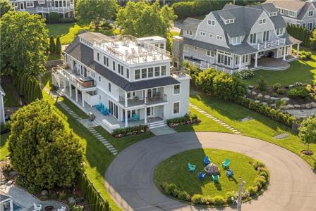 592 Tuckerman Avenue