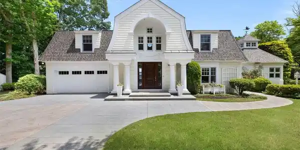 30 Angell Court