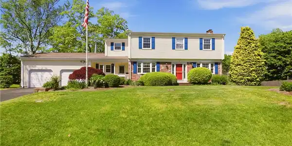 5 Heritage Road