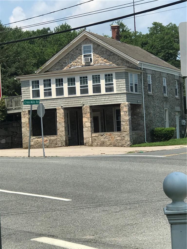 Image 2: Fronts on Old Post Rd