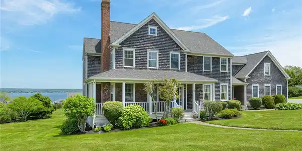 30 Hamilton Drive