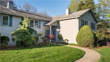 11 Elm Drive