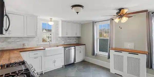 493 Turnpike Avenue