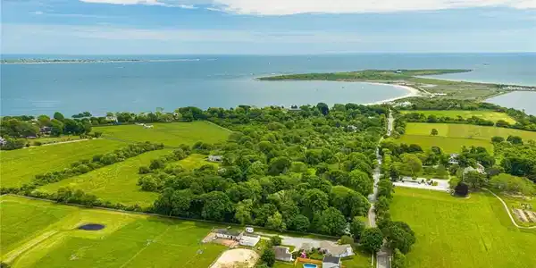 500 Third Beach Road