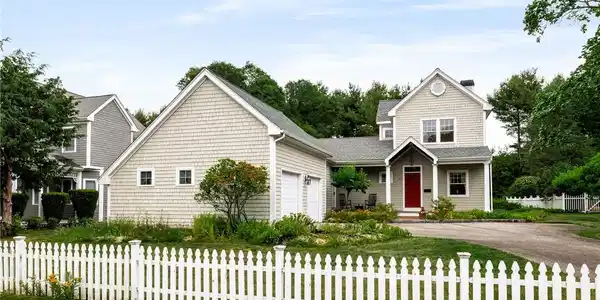 200 Wickford Point Road