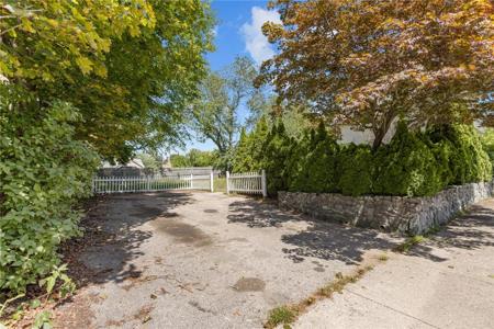 221 Bay View Avenue