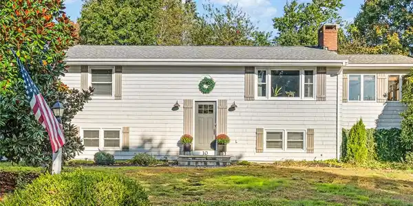 10 Highland Road