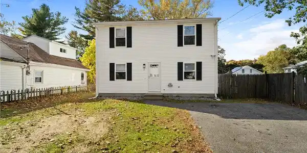 15 Abbott Avenue