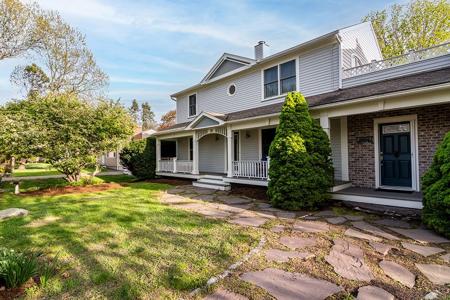 28 Palm Beach Avenue