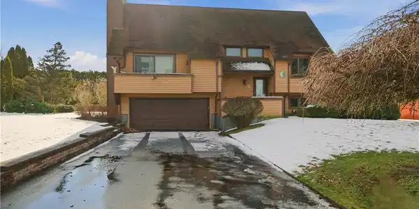 23 Indian Hill Circle