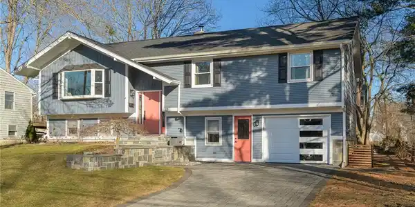12 Anthony Road