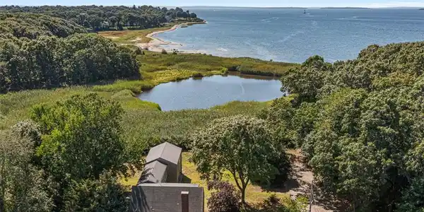 150 Alfred Drowne Road